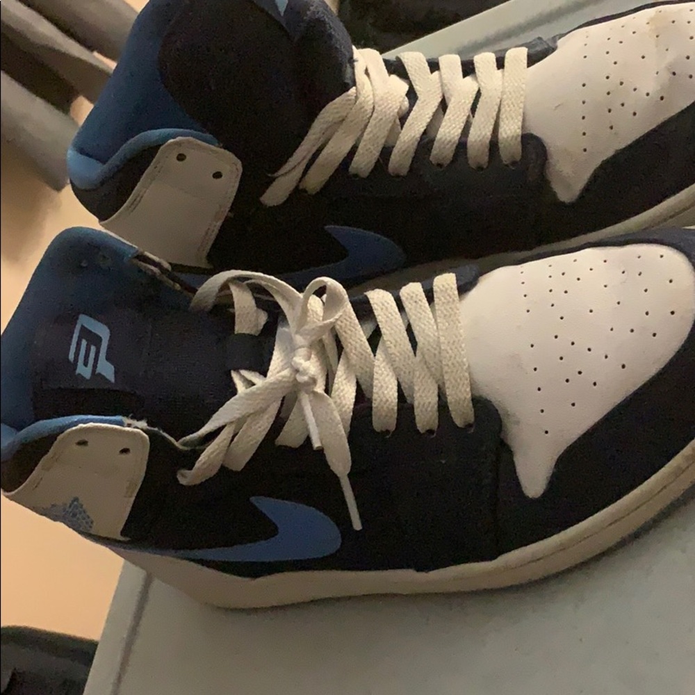 Men’s Jordan Retro 1 High Navy Blue Size 10